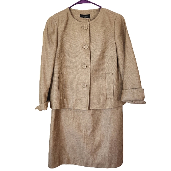 Talbots Dresses & Skirts - NWT Talbots Tan Gold Linen Blend Jacket & Dress 6 Petite
8039